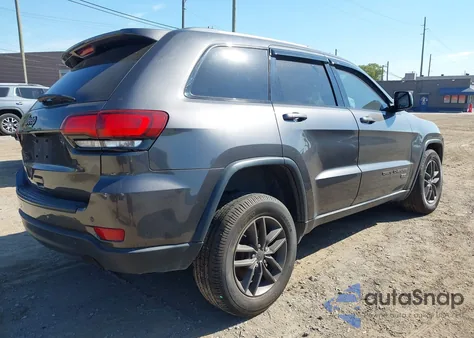 2017 Jeep Grand Cherokee Laredo z USA, uszkodzony, nr VIN 1C4RJFAG8HC620334